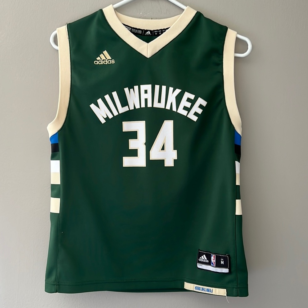 Kids Giannis Jersey - like new!